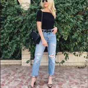 Levi’s Wedgie Jeans 30 🔥Buy 1 Get 1 Free on anything in my closet!!🔥